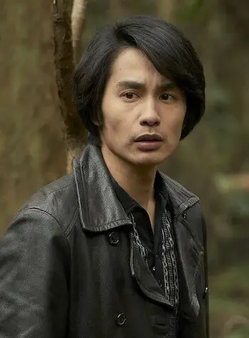 Petunjuk dan Misteri yang Menarik Perhatian Organisasi misterius dalam Kamen Rider Black Sun