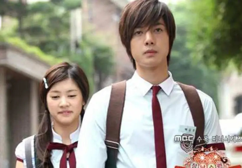 Poster drama Korea Playful Kiss