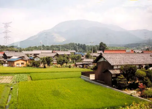 Gambar pemandangan pedesaan Jepang yang indah