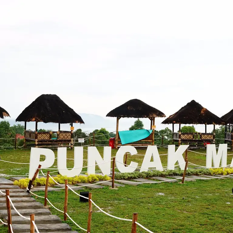 Gambar keindahan wisata di Enggal Bandar Lampung