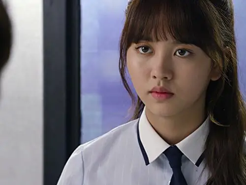 Foto Kim So Hyun sebagai pemeran utama dalam drama Who Are You: School 2015