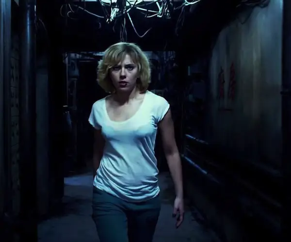 Scarlett Johansson sebagai Lucy dalam film Lucy