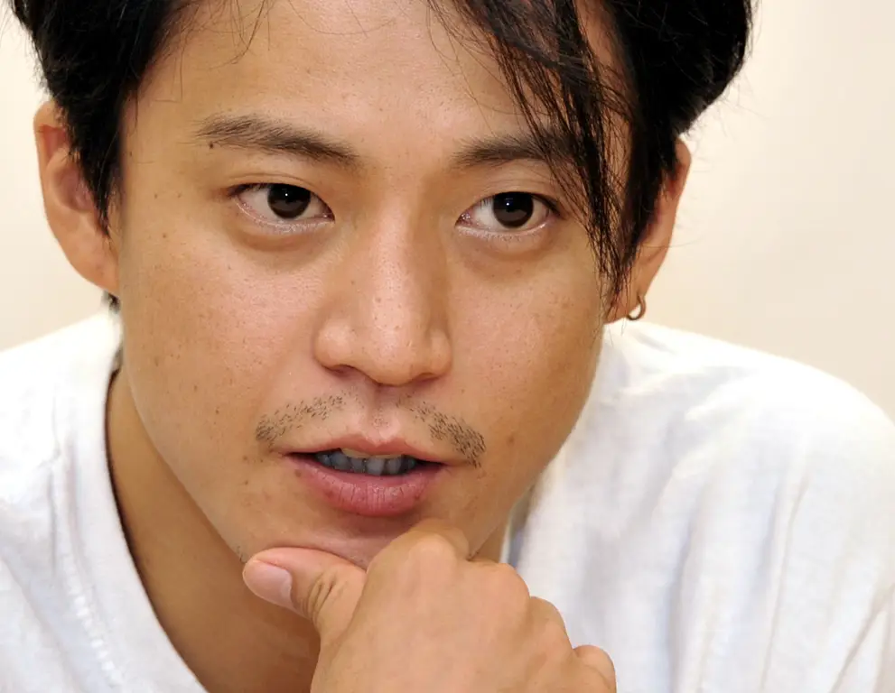 Shun Oguri sebagai Genji Takiya