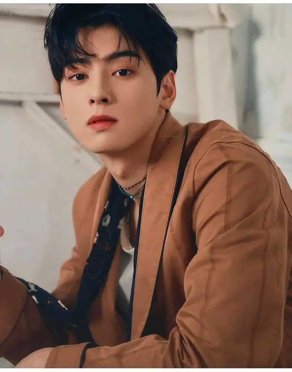 Foto Cha Eun Woo dalam drama True Beauty