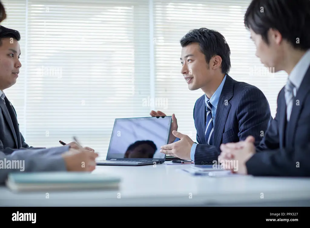 Gambar rapat bisnis di Jepang