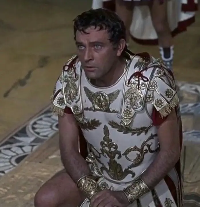 Richard Burton sebagai Mark Antony