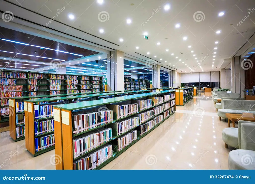 Interior perpustakaan modern di Bandar Lampung