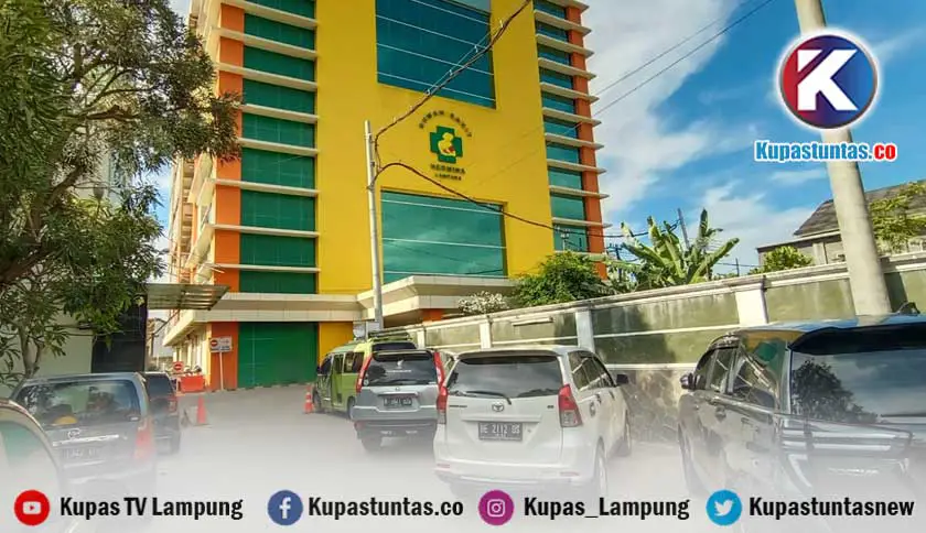 Foto ruang tunggu Rumah Sakit Hermina Bandar Lampung yang nyaman