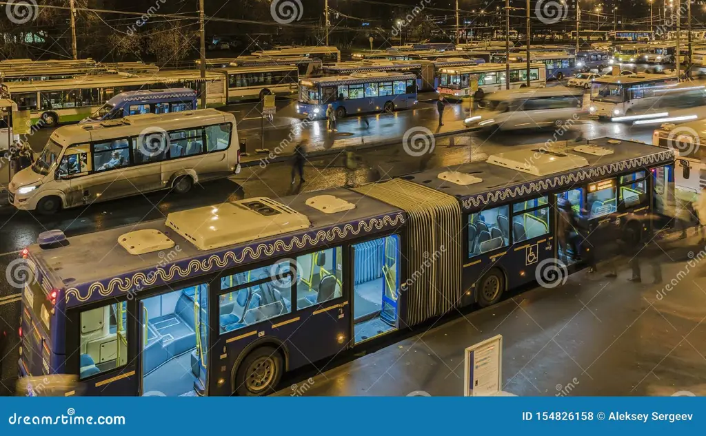 Ruang tunggu di terminal bus Bandar Lampung