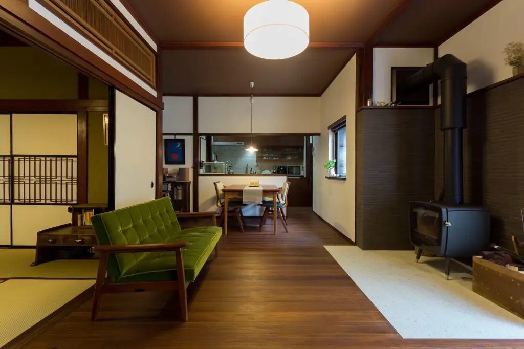 Interior Maison de Ayakashi, tempat tinggal para karakter