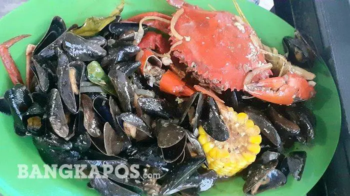 Berbagai hidangan laut yang lezat di Bandar Kerang