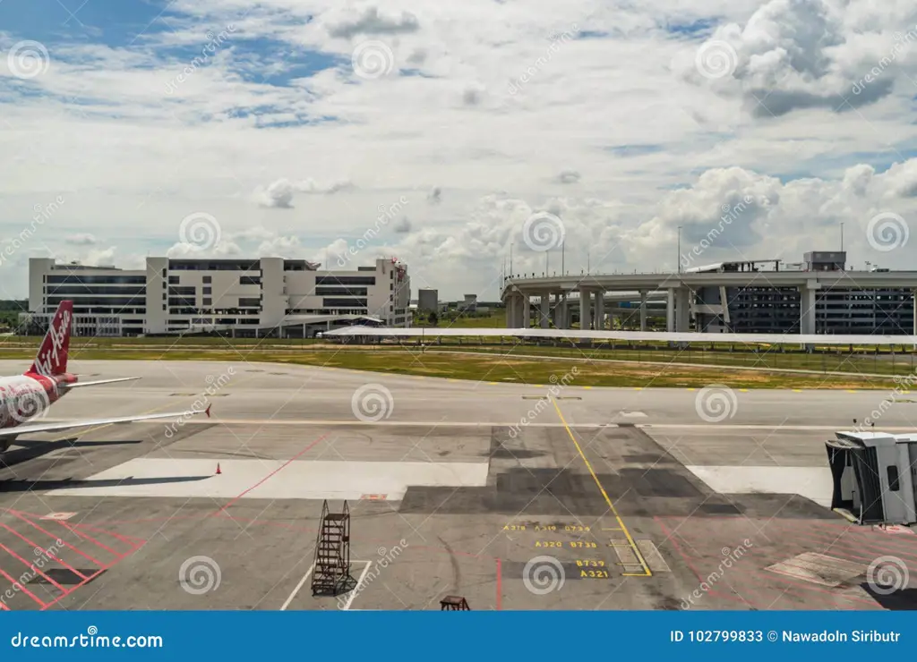 Foto ruang kedatangan di KLIA