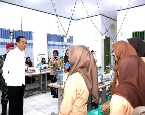 Gedung sekolah di Lampung