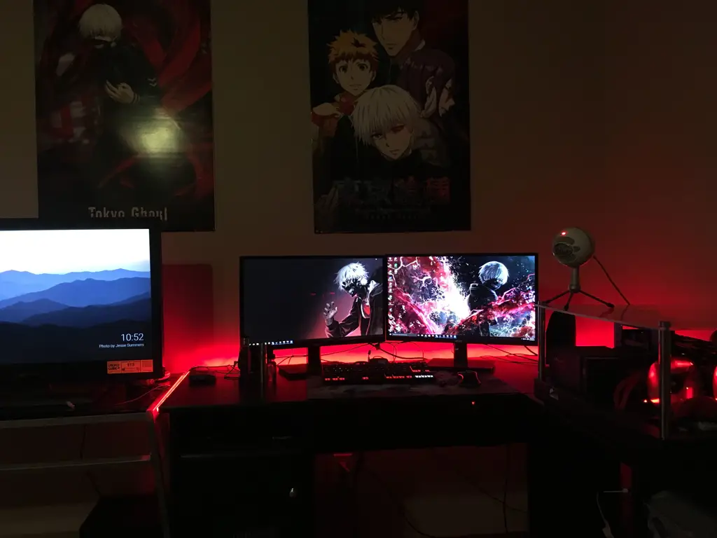 Gambar setup menonton anime yang nyaman