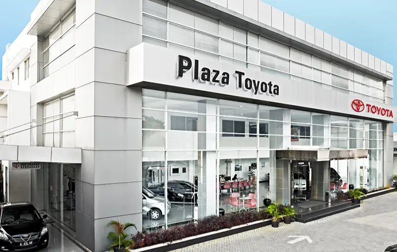 Showroom Tunas Toyota Bandar Jaya yang luas dan modern