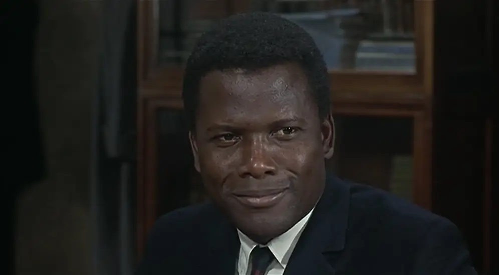 Potret Sidney Poitier sebagai Mr. Thackery dalam film To Sir, With Love