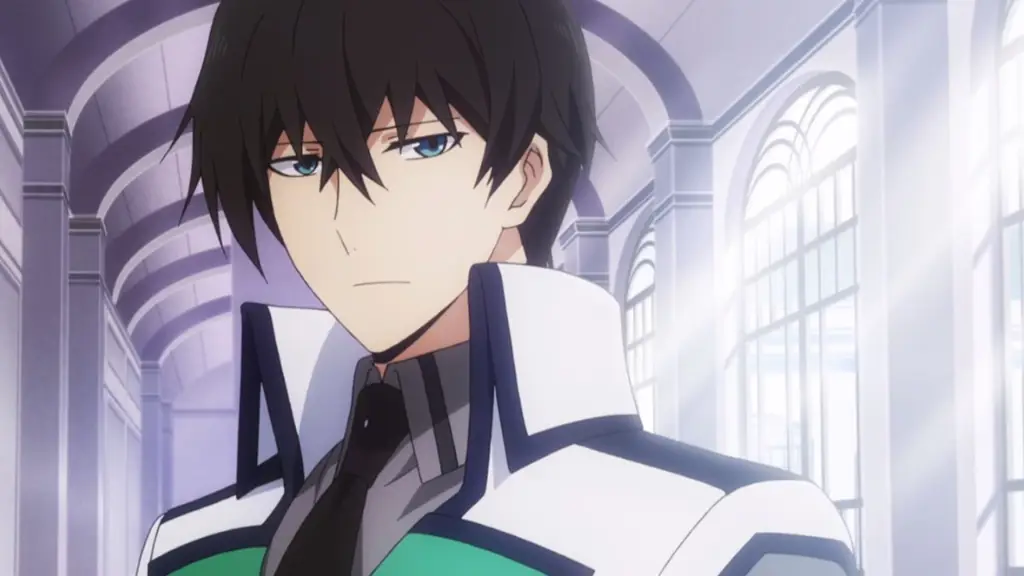 Tatsuya Shiba dari The Irregular at Magic High School menggunakan sihirnya yang sangat kuat.