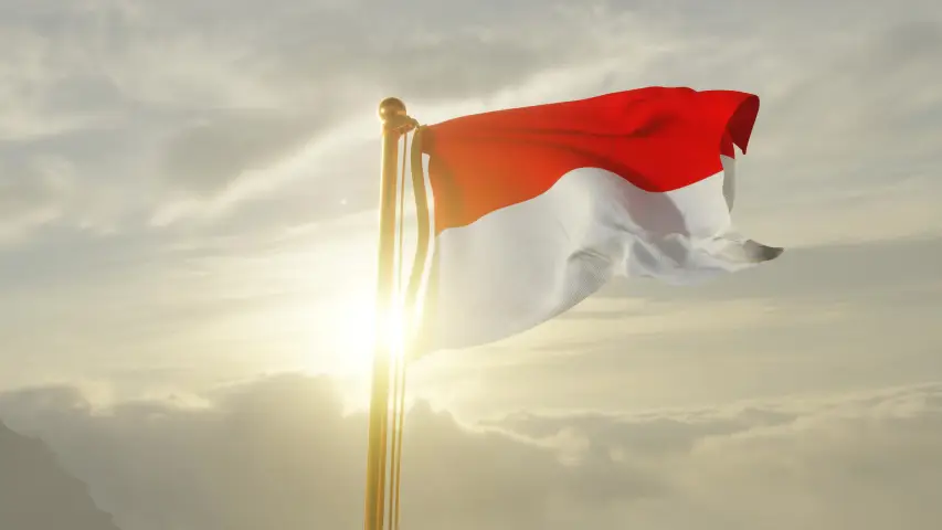 Bendera Merah Putih berkibar gagah