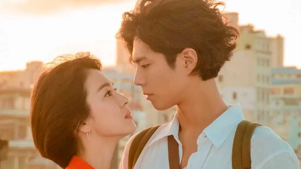 Potret Song Hye Kyo dan Park Bo Gum dalam drama Encounter