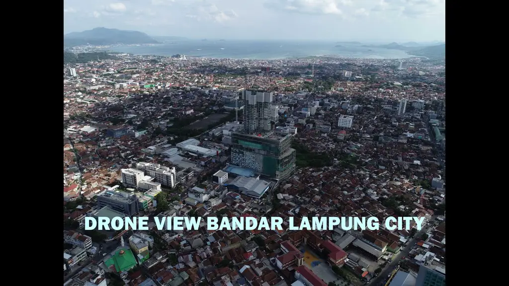 Pemandangan Kota Bandar Lampung saat fajar