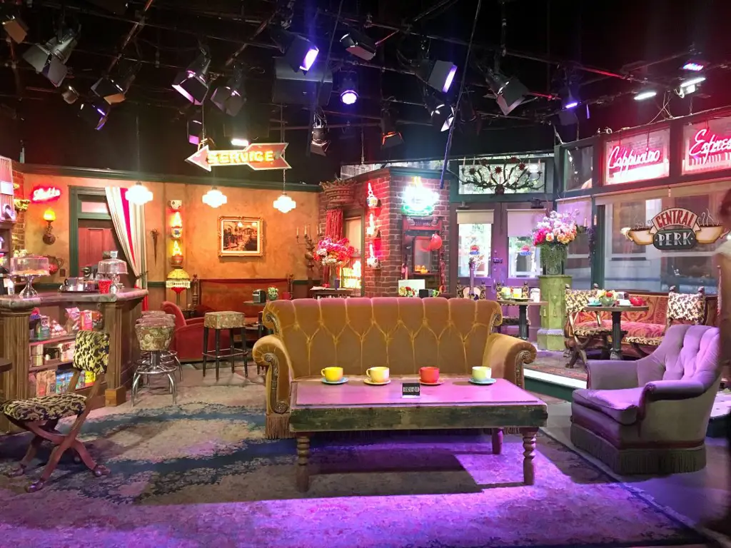 Foto Kafe Central Perk yang ikonik