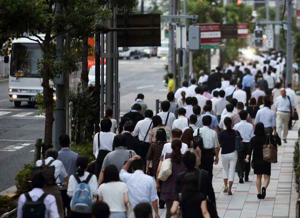 Suasana kantor Jepang yang unik dan lucu