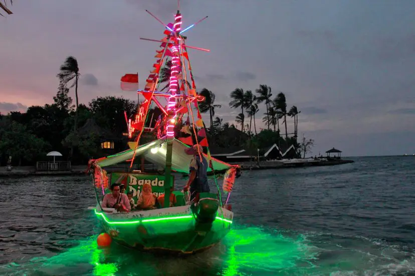 Suasana restoran Bandar Djakarta Ancol yang nyaman dan indah