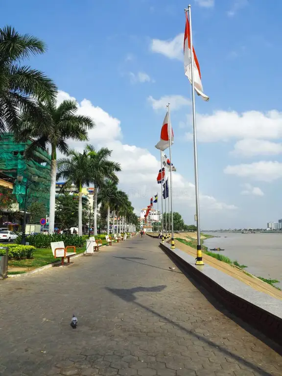 Gambar pemandangan sungai di Phnom Penh, Kamboja