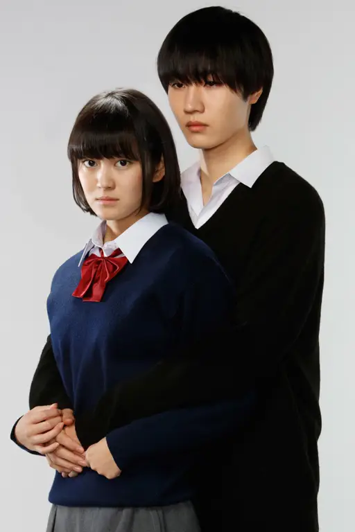 Perbandingan anime dan live action Kuzu no Honkai