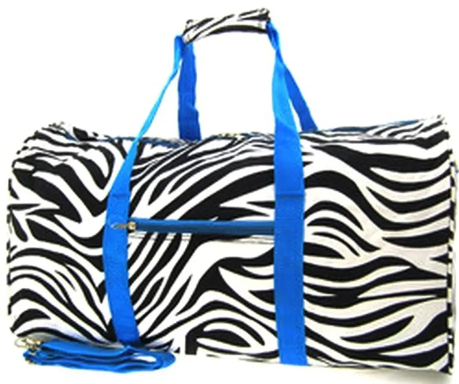 Gambar tas duffle dengan motif zebra