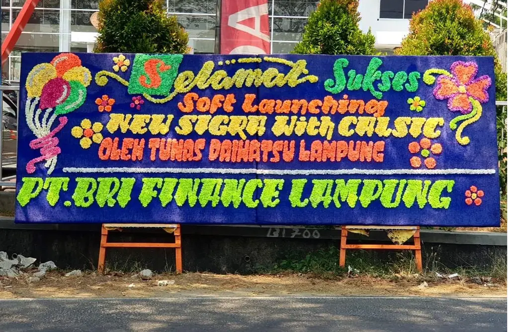 Berbagai pilihan bunga di toko bunga Bandar Lampung