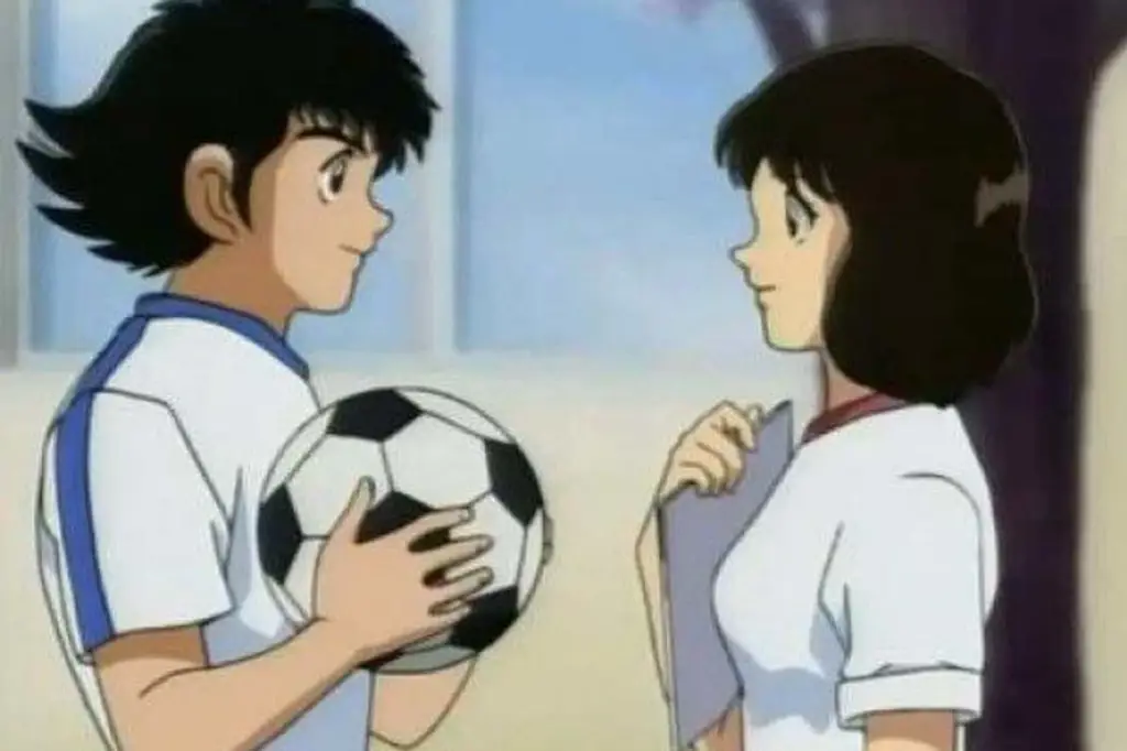 Gambar Tsubasa Ozora masih kecil bermain sepak bola