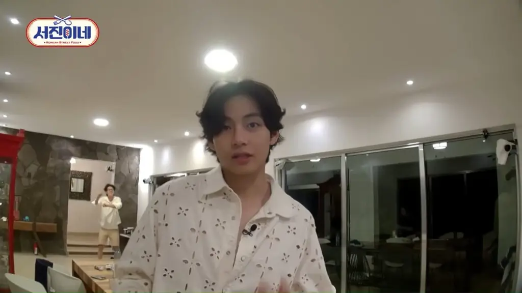 V BTS di Jinny's Kitchen