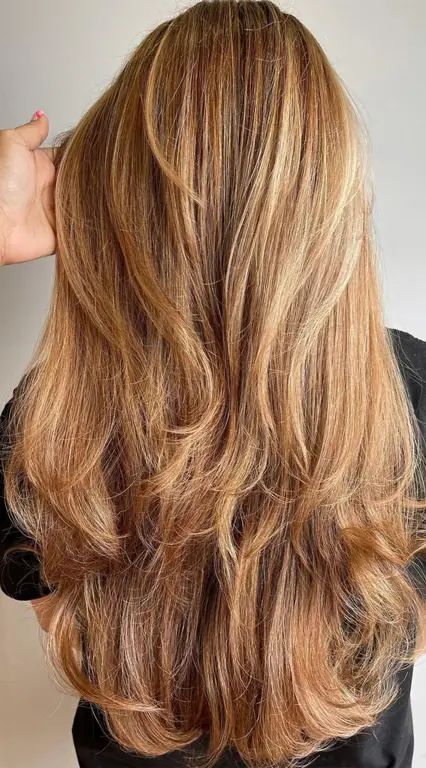 Contoh warna rambut honey blonde